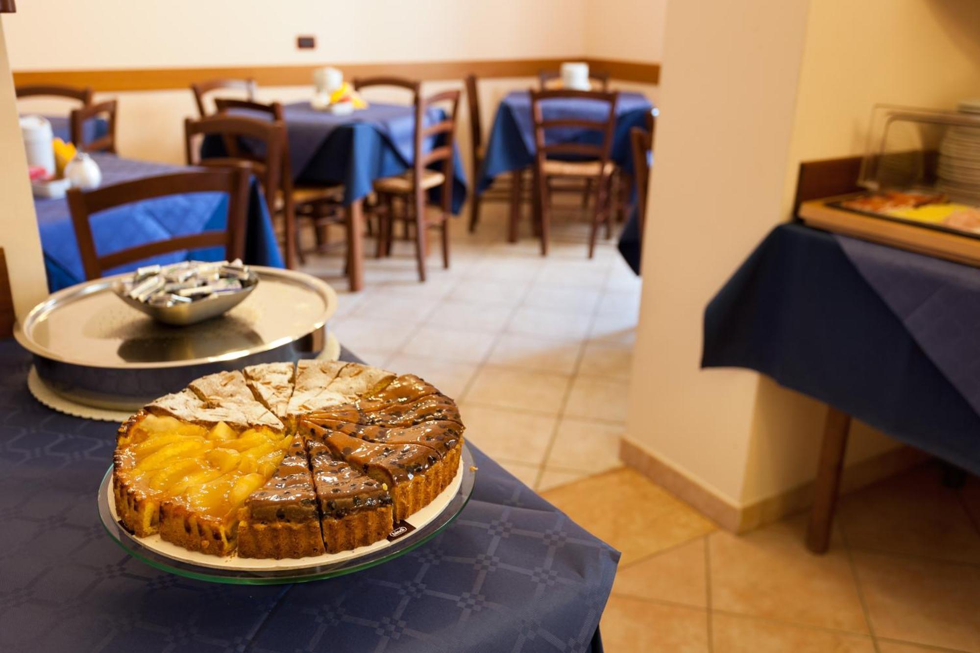 Parking Hotel Giardino Λιβόρνο Εξωτερικό φωτογραφία