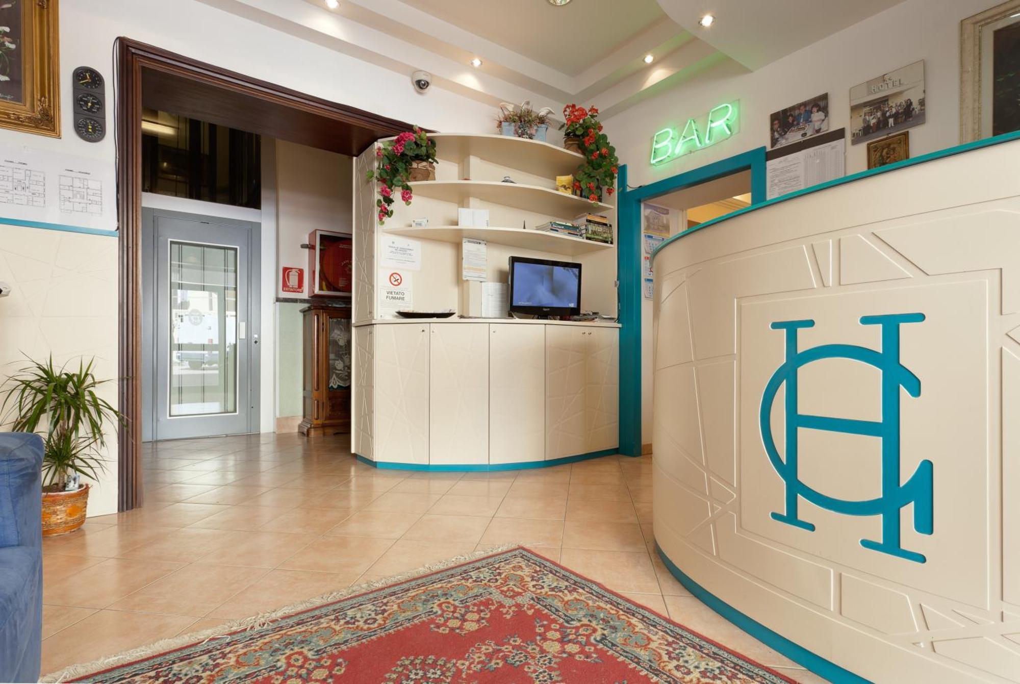 Parking Hotel Giardino Λιβόρνο Εξωτερικό φωτογραφία